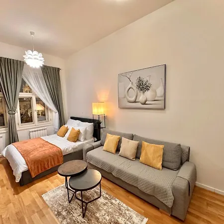 Modern 1 Retreat With Stunning Museum Views Apartment Prague