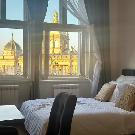 Modern 1 Retreat With Stunning Museum Views Prague