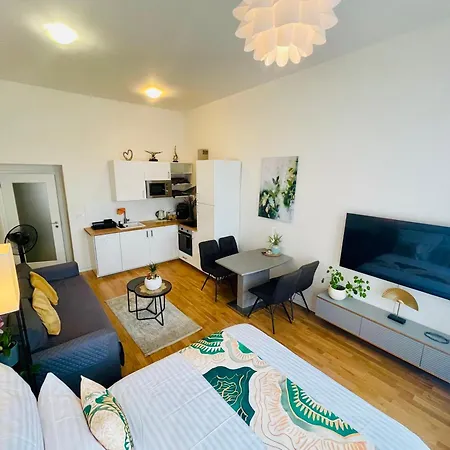 아파트 1 Center Modern 2br With Panoramic Museum View And King Bed